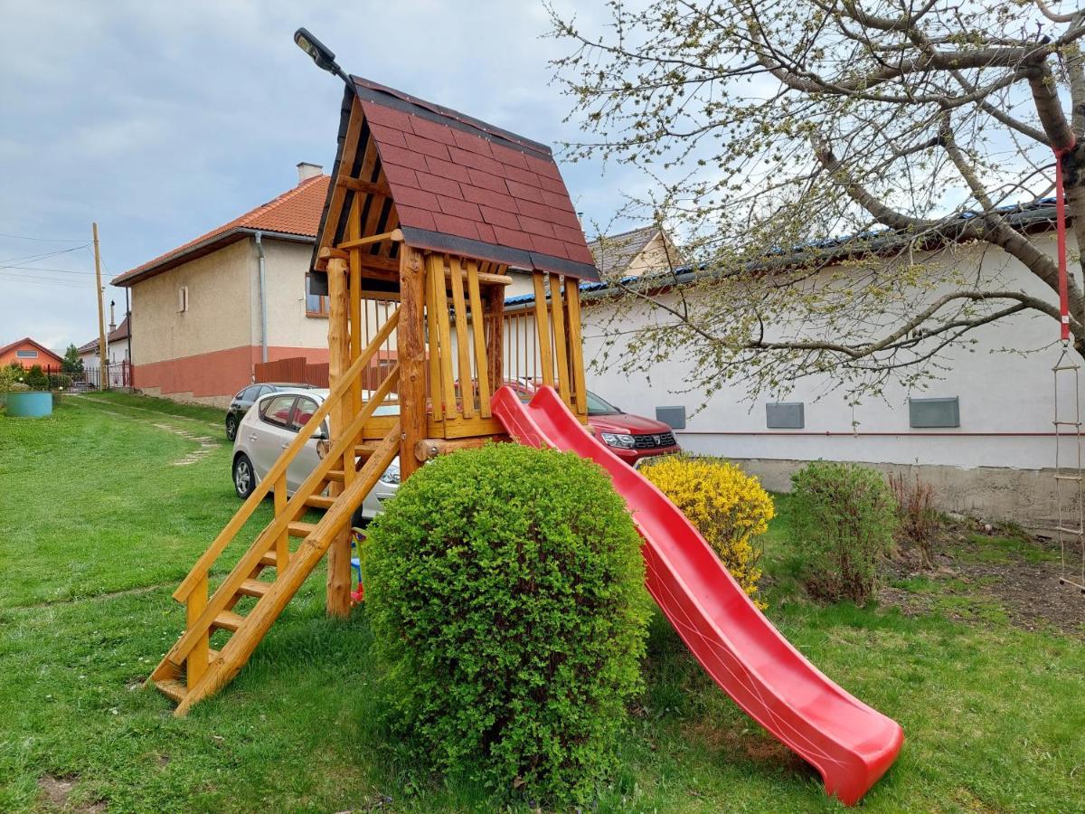 Penzion Mayka Hrabusice Exterior photo